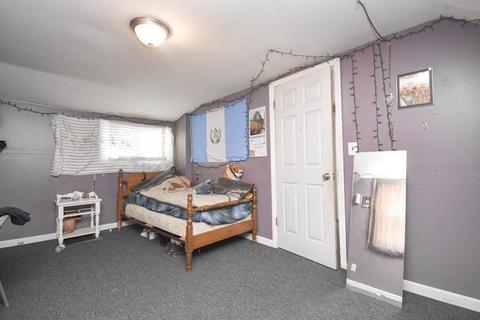 133 Lexington St, Springfield, MA 01107 photo 7