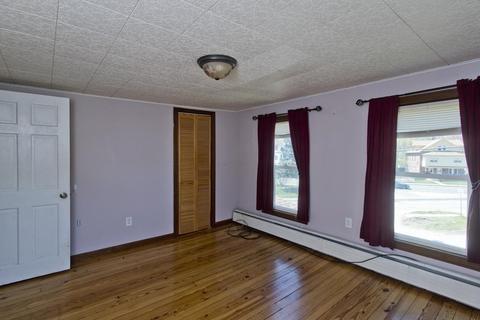 4 Laurel St, Chicopee, MA 01020 photo 19