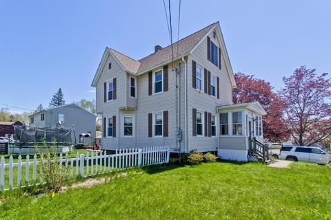4 Laurel St, Chicopee, MA 01020 photo 2
