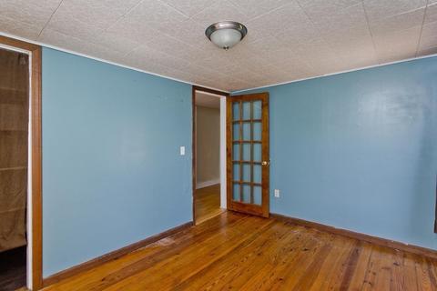 4 Laurel St, Chicopee, MA 01020 photo 20
