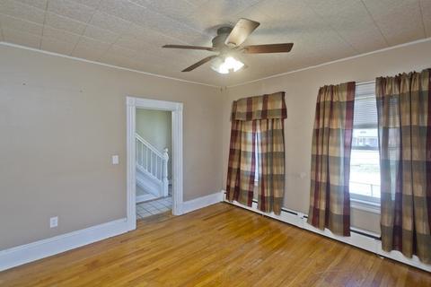 4 Laurel St, Chicopee, MA 01020 photo 13