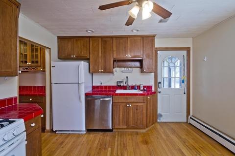 4 Laurel St, Chicopee, MA 01020 photo 4