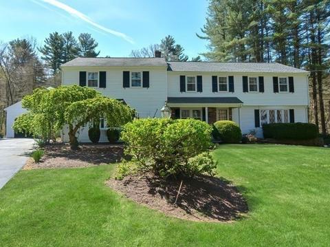 37 Walnut St, Upton, MA 01568 photo 1