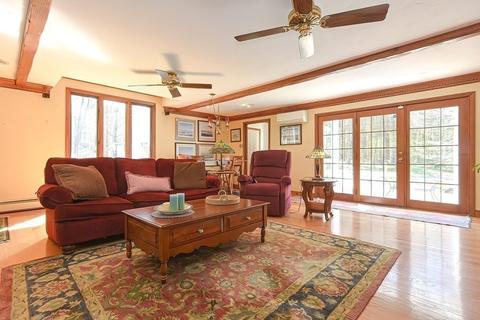 37 Walnut St, Upton, MA 01568 photo 18