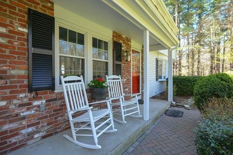 37 Walnut St, Upton, MA 01568 photo 3