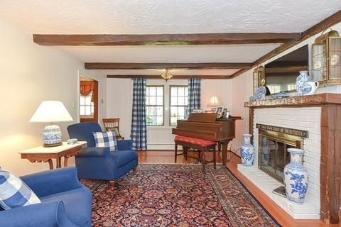 37 Walnut St, Upton, MA 01568 photo 13