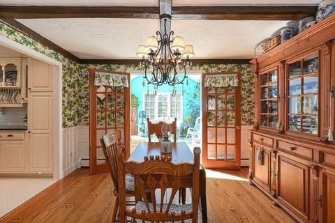 37 Walnut St, Upton, MA 01568 photo 9