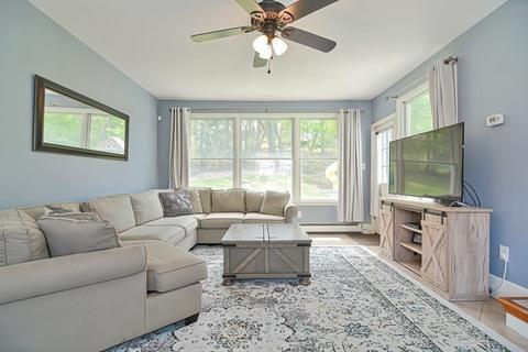 7 Irving Dr, Walpole, MA 02081 photo 8