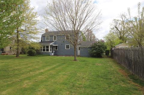 76 Wayside St, Springfield, MA 01118 photo 5