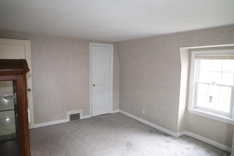 76 Wayside St, Springfield, MA 01118 photo 22