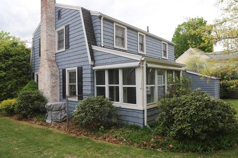 76 Wayside St, Springfield, MA 01118 photo 2