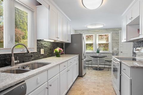 11 Rydal St, Worcester, MA 01602 photo 4