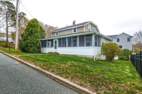 3 Upland Rd, Wareham, MA 02558 photo 1