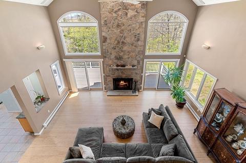 38 Castle Vw, Gloucester, MA 01930 photo 4