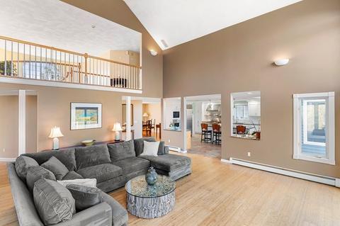 38 Castle Vw, Gloucester, MA 01930 photo 6