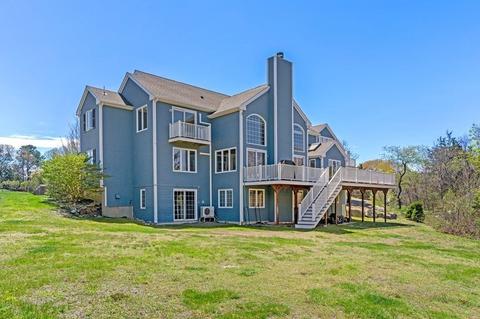 38 Castle Vw, Gloucester, MA 01930 photo 3