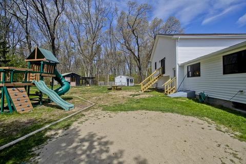 30 Loomis Ct, Chicopee, MA 01020 photo 40