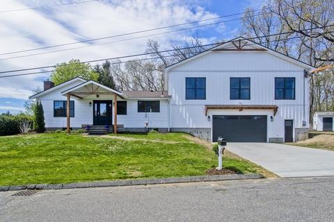 30 Loomis Ct, Chicopee, MA 01020 photo 2