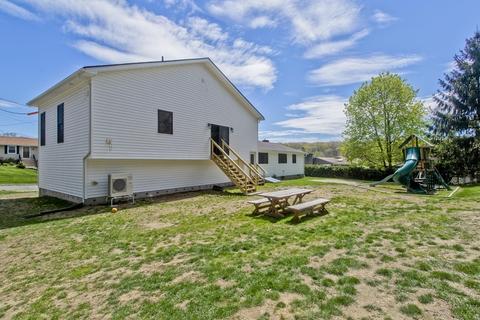 30 Loomis Ct, Chicopee, MA 01020 photo 42