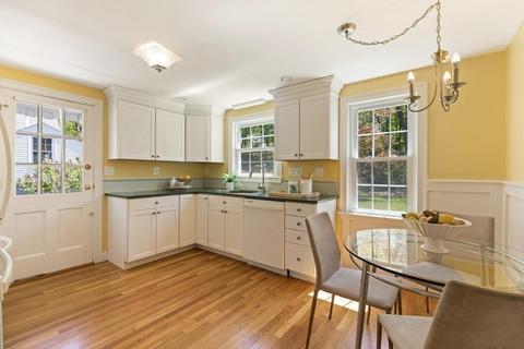 26 Harvard St, Reading, MA 01867 photo 5