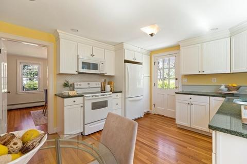 26 Harvard St, Reading, MA 01867 photo 6