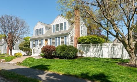 17 Wentworth Rd, Reading, MA 01867 photo 2