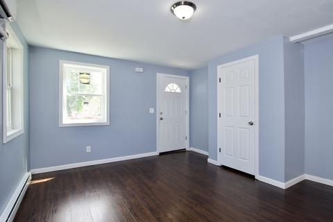 132 King St, Springfield, MA 01109 photo 8