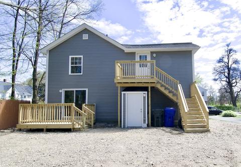 132 King St, Springfield, MA 01109 photo 3