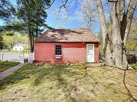2106 Wilbraham Rd, Springfield, MA 01129 photo 8