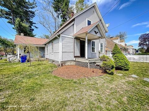 2106 Wilbraham Rd, Springfield, MA 01129 photo 1