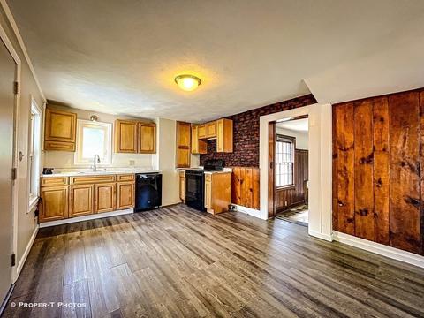 2106 Wilbraham Rd, Springfield, MA 01129 photo 16