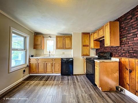 2106 Wilbraham Rd, Springfield, MA 01129 photo 15