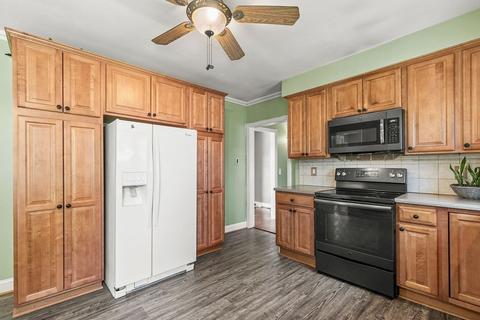 96 Emmett St, Fall River, MA 02721 photo 11