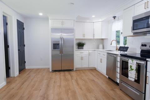 25 Valmor St, Worcester, MA 01604 photo 12