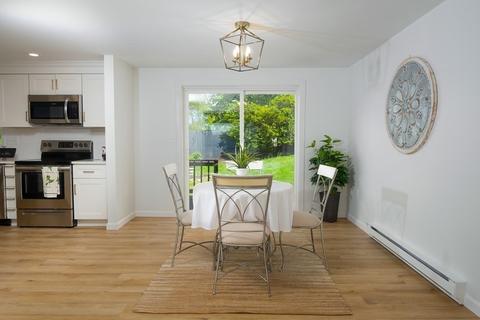 25 Valmor St, Worcester, MA 01604 photo 9