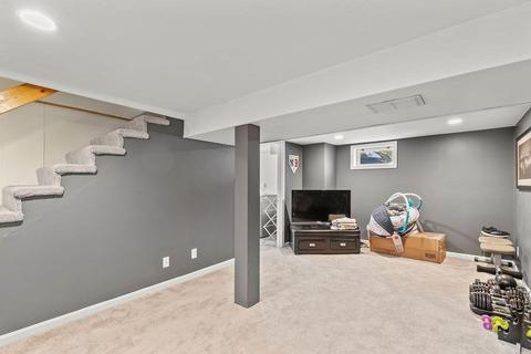 66 Winfield St, Dedham, MA 02026 photo 22