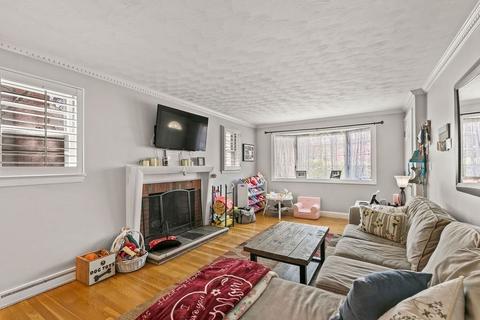 66 Winfield St, Dedham, MA 02026 photo 5