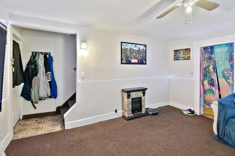 218 School St, Chicopee, MA 01013 photo 14