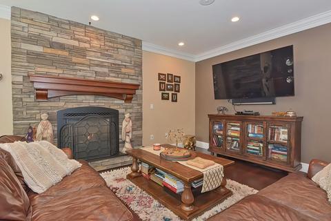 118 Sachem, Needham, MA 02494 photo 11