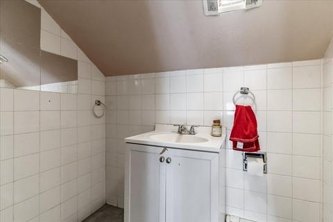 87 Tremont St, Everett, MA 02149 photo 33
