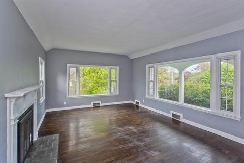 620 Roosevelt Ave, Springfield, MA 01118 photo 10