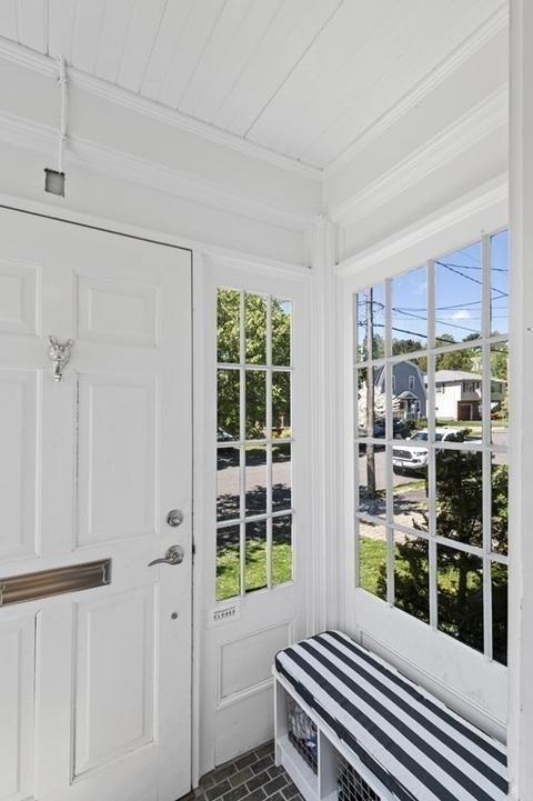 46 Pilgrim Rd, Marblehead, MA 01945 photo 2