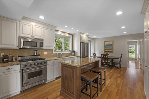 1 Wallingford Rd, Marblehead, MA 01945 photo 5