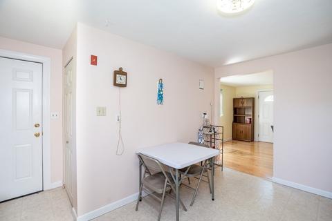 25 Pomeroy St, Easthampton, MA 01027 photo 7