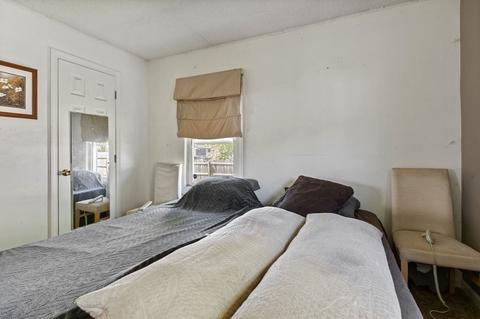223 Almira Rd, Springfield, MA 01119 photo 15