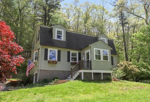 36 Spofford St, Georgetown, MA 01833 photo 2