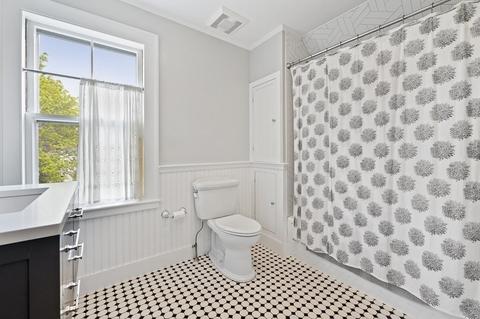 8 Hillside Ave, Marblehead, MA 01945 photo 19