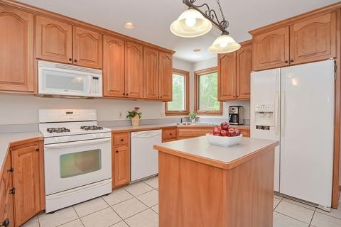 4 Bubbling Brook Rd, Franklin, MA 02038 photo 18