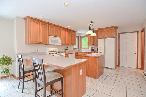 4 Bubbling Brook Rd, Franklin, MA 02038 photo 17
