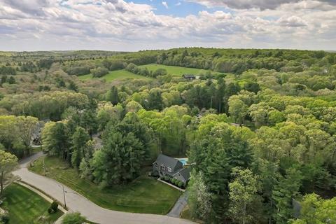 4 Bubbling Brook Rd, Franklin, MA 02038 photo 11
